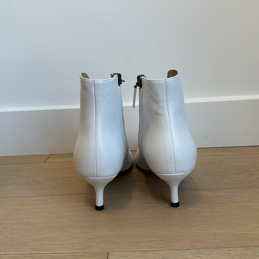 NEIL J RODGERS - KATE BOOT - Picture 4 of 5